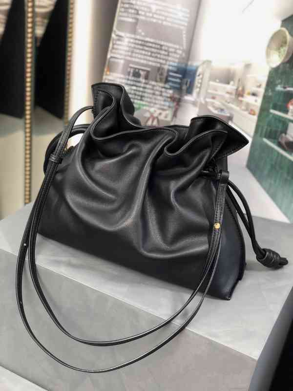 Designer bags Loew's Qixi Mini Flamenco Fortune Bag Puzzle Leather Bucket Underarm Diagonal Single Shoulder Women's Bag classic brand luxury VICU, Atlantic blue trumpet
Designer bags Loew's Qixi Mini Flamenco Fortune Bag Puzzle Leather Bucket Underarm Diagonal Single Shoulder Women's Bag classic brand luxury VICU, Atlantic blue trumpet
