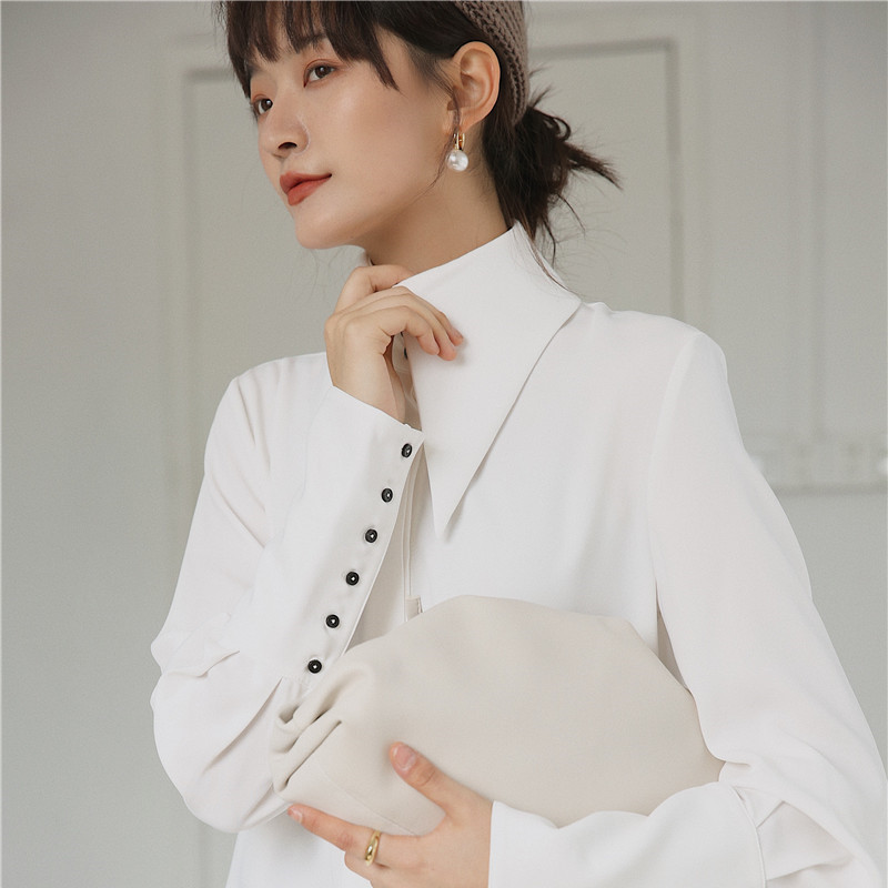 Women's Blouses Shirts England Style Vintage Blouse Autumn White Lantern Long Sleeve Big Pointed Lapel Simple Comfortable Loose Shirt Women 22082