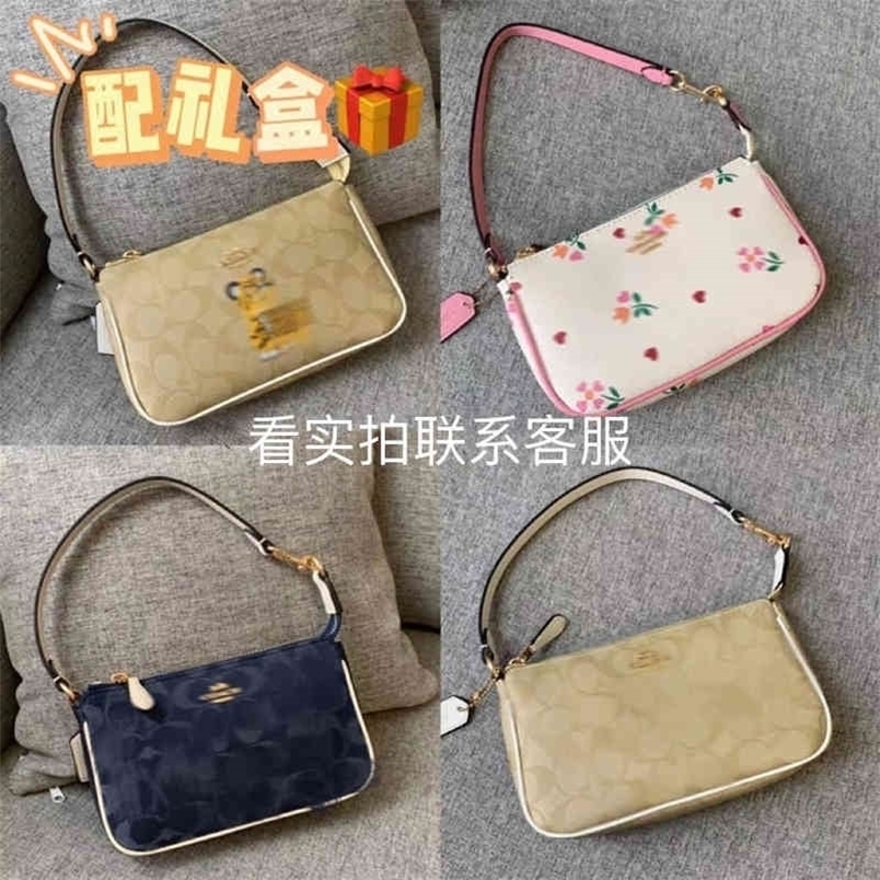 Bags Designer Handbags coac 2022 Exclusive Kou Family c Pattern Tiger Old Flower Mahjong Classic Pearl Chain Armpit Small Square Yzl yzl, Sky blue
Bags Designer Handbags coac 2022 Exclusive Kou Family c Pattern Tiger Old Flower Mahjong Classic Pearl Chain Armpit Small Square Yzl yzl, Sky blue