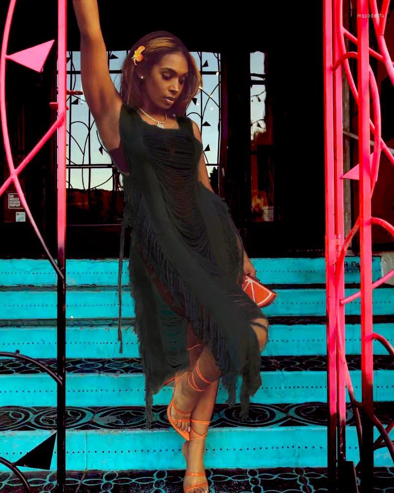 Casual Dresses UFOA 2022 Women Fashion Trend Loose Bohemian Pure Color Tethered Fringe Beach Long Dress, Black
Casual Dresses UFOA 2022 Women Fashion Trend Loose Bohemian Pure Color Tethered Fringe Beach Long Dress, Black