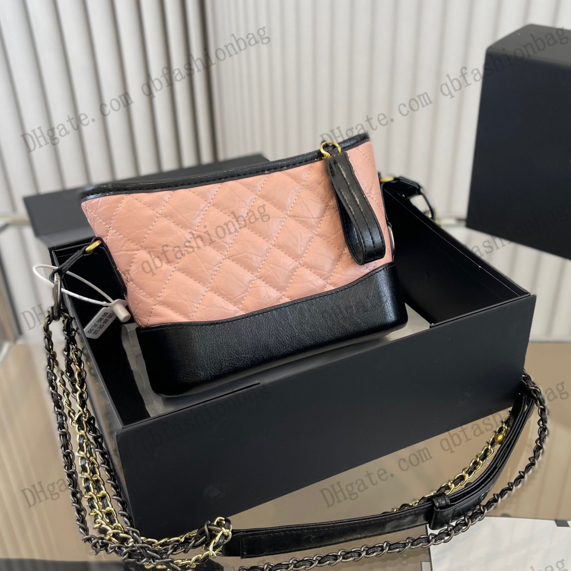 Womens Classic Hobo Designer Bag Gabrielle Totes Calfskin Quilted Plaid Colorblock Hardware Chain With Leather Shoulder Strap Crossbody French Handbags 20x16CM, Box
Womens Classic Hobo Designer Bag Gabrielle Totes Calfskin Quilted Plaid Colorblock Hardware Chain With Leather Shoulder Strap Crossbody French Handbags 20x16CM, Box