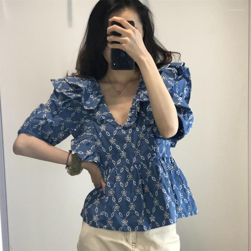 Women' Blouses Women' & Shirts 2022 Summer Ruffled Layered Folds Hollow Embroidery Sleeve Loose Puff V-neck Solid Color Shirt, Multi
Women' Blouses Women' & Shirts 2022 Summer Ruffled Layered Folds Hollow Embroidery Sleeve Loose Puff V-neck Solid Color Shirt, Multi