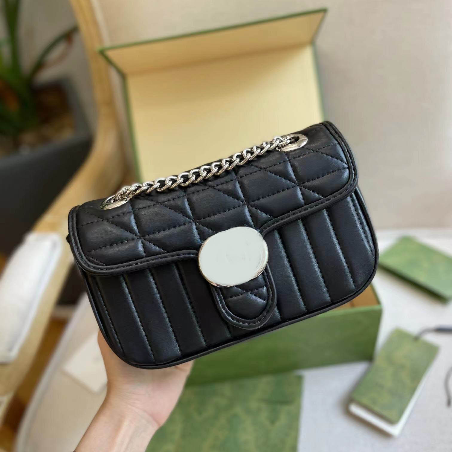 Womens Handbag Messenger Bags Inclined Shoulder Bag Purse Leather Letter Printing High Quality Chain Bag Quilted Decoration, Customize
Womens Handbag Messenger Bags Inclined Shoulder Bag Purse Leather Letter Printing High Quality Chain Bag Quilted Decoration, Customize