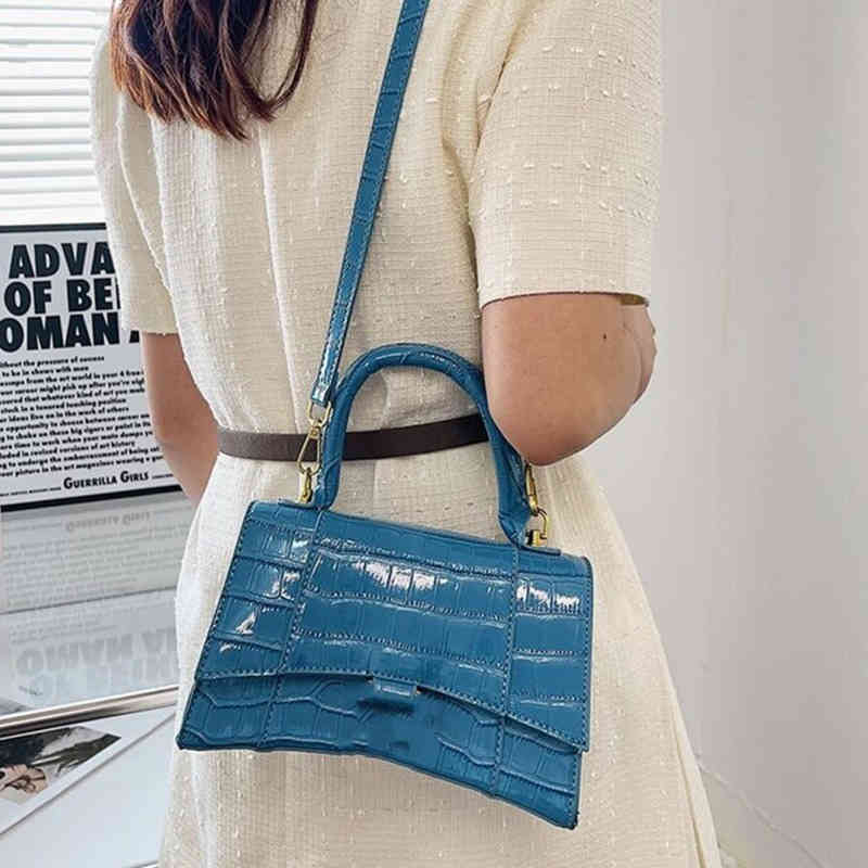 New hourglass bag women's leisure personalized Single Shoulder Messenger Bag Black single shoulder small square Handbags
New hourglass bag women's leisure personalized Single Shoulder Messenger Bag Black single shoulder small square Handbags