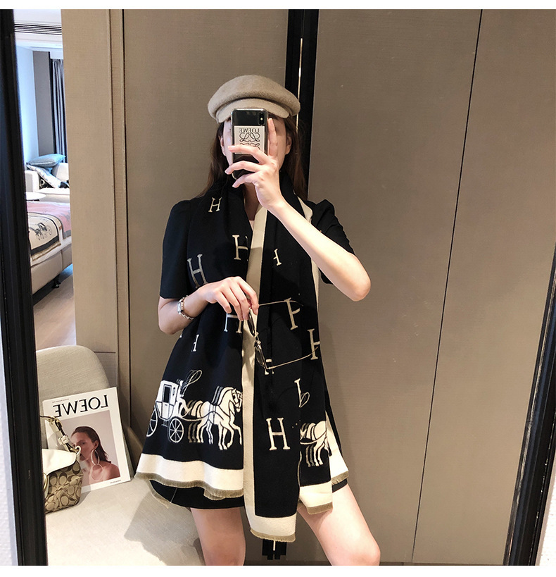 Shawls Scarves Autumn and winter new h-horse long scarf women's Korean version versatile imitation cashmere double-sided air conditioning shawl
Shawls Scarves Autumn and winter new h-horse long scarf women's Korean version versatile imitation cashmere double-sided air conditioning shawl