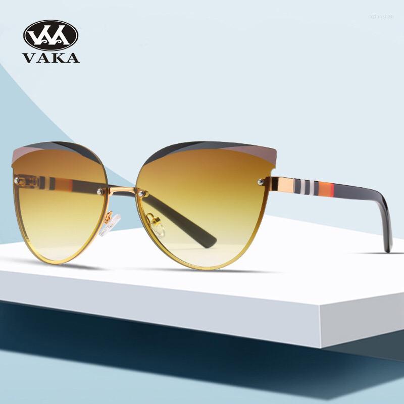 Sunglasses Women Female Sunglases Vintage Gradient Lenses Brand Sun Glasses HD Lense Round FrameSunglasses
Sunglasses Women Female Sunglases Vintage Gradient Lenses Brand Sun Glasses HD Lense Round FrameSunglasses