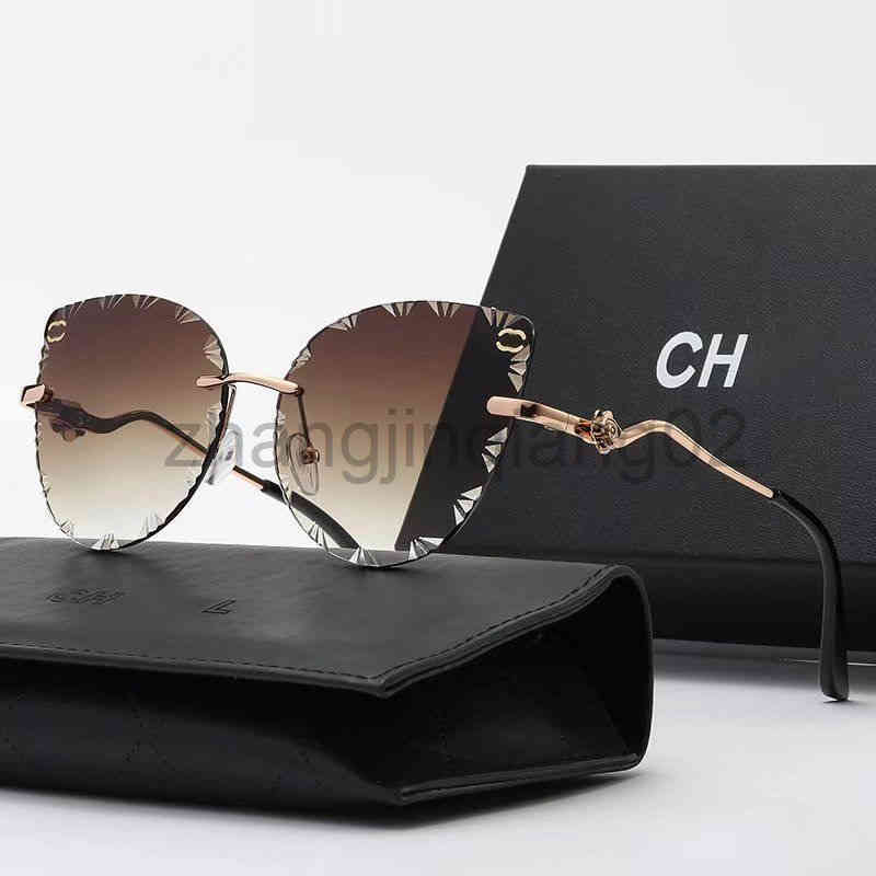 Designer Channel Sunglasses Cycle Luxurious Casual Fashion Woman Mens New Personality Trend Frameless Vintage Baseball Sport Summer Sun Glasses
Designer Channel Sunglasses Cycle Luxurious Casual Fashion Woman Mens New Personality Trend Frameless Vintage Baseball Sport Summer Sun Glasses