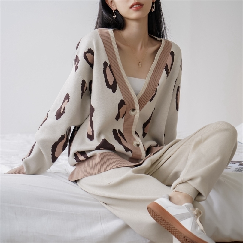 Women's Two Piece Pants GIGOGOU Autumn Women OverSized Cardigan Sweater Tracksuits Leopard Knitted Jumper Suits Harem Pants 2Two Pieces Winter Sets 220819 220826, Brick red 1578
Women's Two Piece Pants GIGOGOU Autumn Women OverSized Cardigan Sweater Tracksuits Leopard Knitted Jumper Suits Harem Pants 2Two Pieces Winter Sets 220819 220826, Brick red 1578