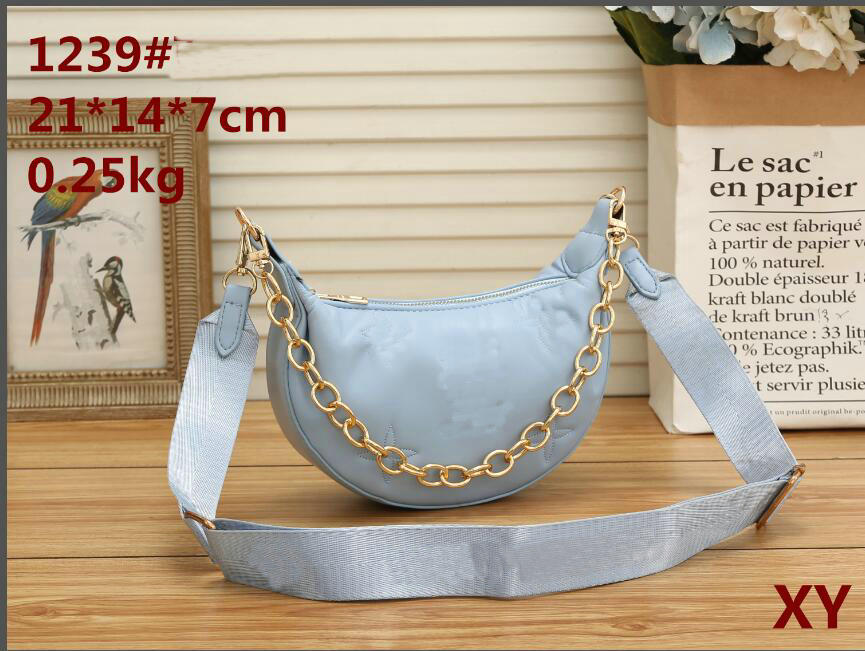 Fashion Women Shoulder Bag famous casual designer Messenger Bags Lady Cross Body Handbag Satchel Purse Cosmetic purses 1239#21x14x7cm, White
Fashion Women Shoulder Bag famous casual designer Messenger Bags Lady Cross Body Handbag Satchel Purse Cosmetic purses 1239#21x14x7cm, White