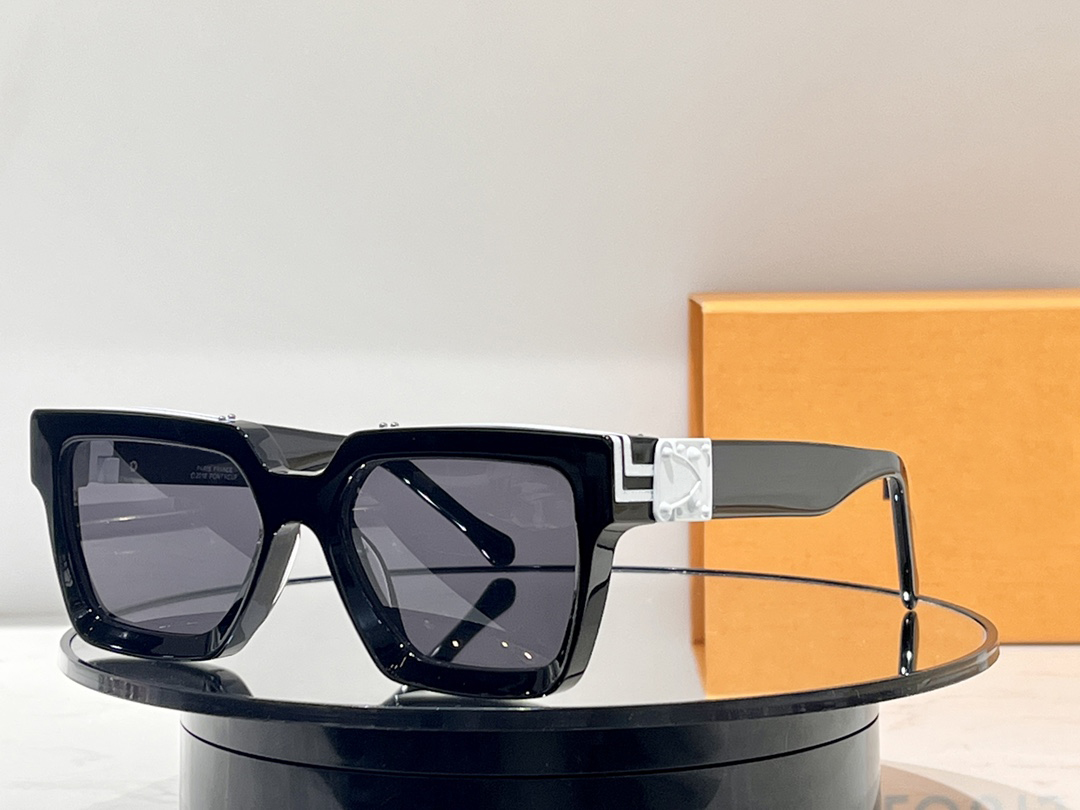 Millionaires Sunglasses for Men 96006 White Black/Dark Grey Lens Shades Luxury Sun Shades Glasses UV400 Eyewear
Millionaires Sunglasses for Men 96006 White Black/Dark Grey Lens Shades Luxury Sun Shades Glasses UV400 Eyewear