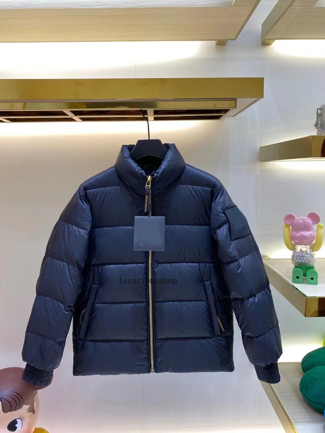 Men's designer jacket winter pure cotton women's parka Overcoat outdoor windbreaker couple thickening warm coat men down jackets woolrich doudoune, White
Men's designer jacket winter pure cotton women's parka Overcoat outdoor windbreaker couple thickening warm coat men down jackets woolrich doudoune, White