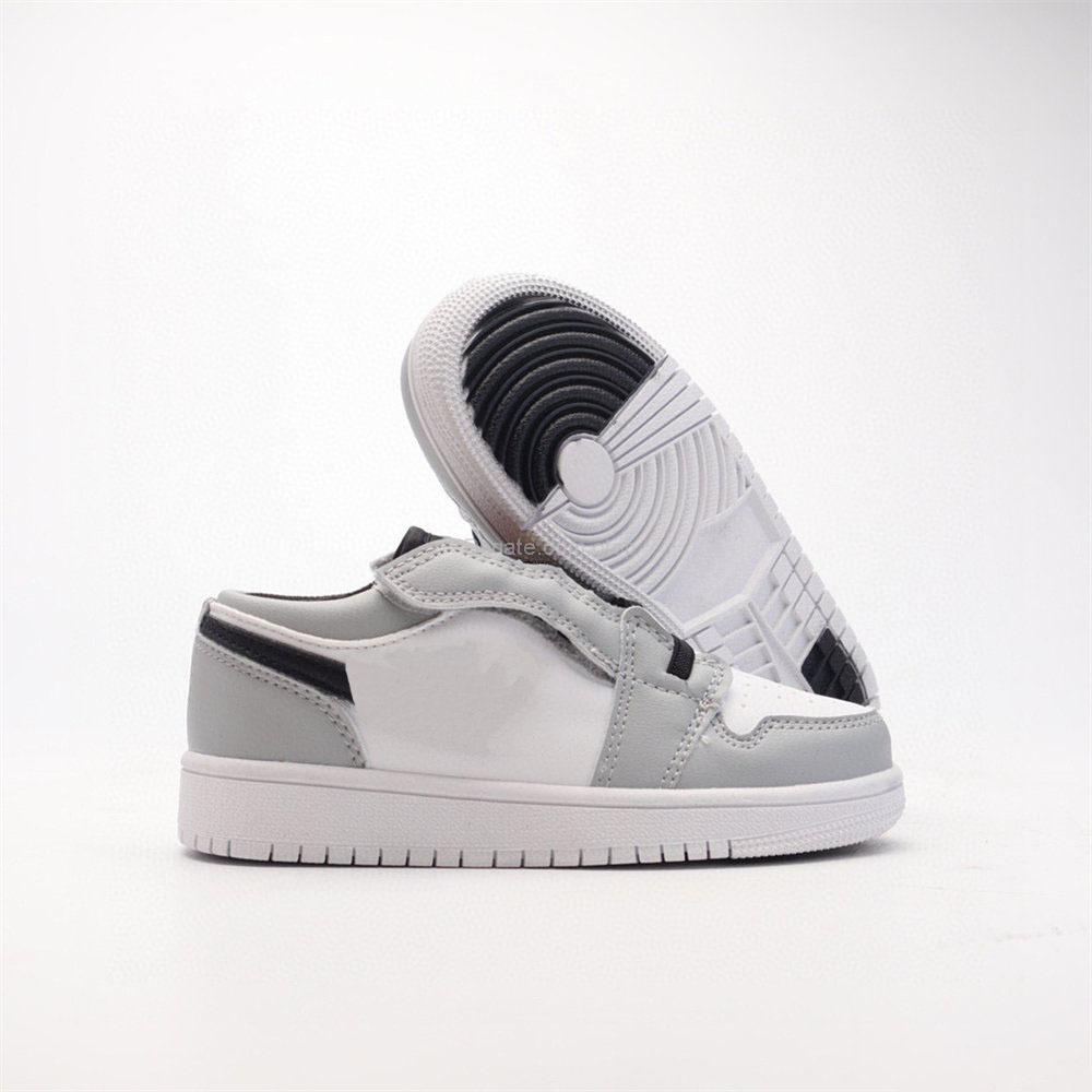 Kids 1 Low ALT Alt Light Smoke Gray Basketball Shoes AR6351-078 White Gray Black Girls Boys Children Sneakers US Size 7.5C-3Y EUR Size 24-35, 001
Kids 1 Low ALT Alt Light Smoke Gray Basketball Shoes AR6351-078 White Gray Black Girls Boys Children Sneakers US Size 7.5C-3Y EUR Size 24-35, 001