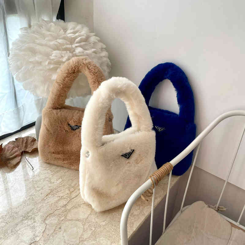 HBP Evening Bags Winter Armpit Hand-held Plush Women's handBag Autumn Plush Soft and Smooth Rabbit Hair Messenger bags 220826, Blue
HBP Evening Bags Winter Armpit Hand-held Plush Women's handBag Autumn Plush Soft and Smooth Rabbit Hair Messenger bags 220826, Blue