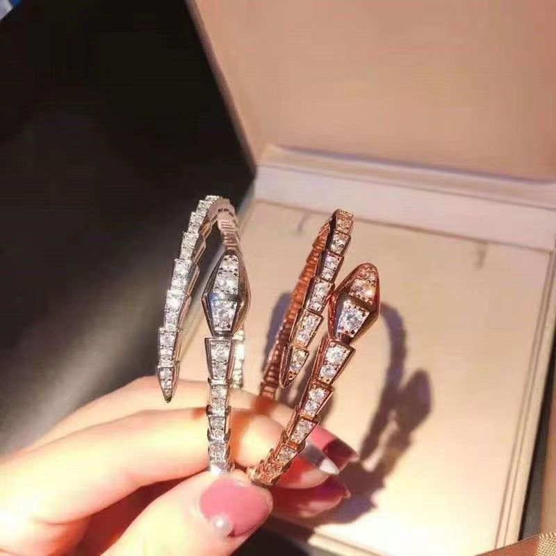 Bangles Screw bracelets bracelet love bangle brandjewelry8 cjewelry luxury jewellery pulsera full Diamond Adjustable White gold rose gold Never Fade Not Allergic
Bangles Screw bracelets bracelet love bangle brandjewelry8 cjewelry luxury jewellery pulsera full Diamond Adjustable White gold rose gold Never Fade Not Allergic