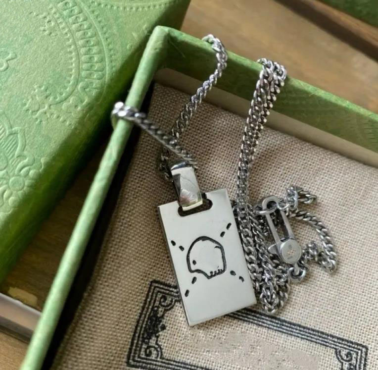 Vintage skull necklace rectangular tag necklace designer jewelry necklaces gold chain luxury heart for mens womens bijoux
Vintage skull necklace rectangular tag necklace designer jewelry necklaces gold chain luxury heart for mens womens bijoux