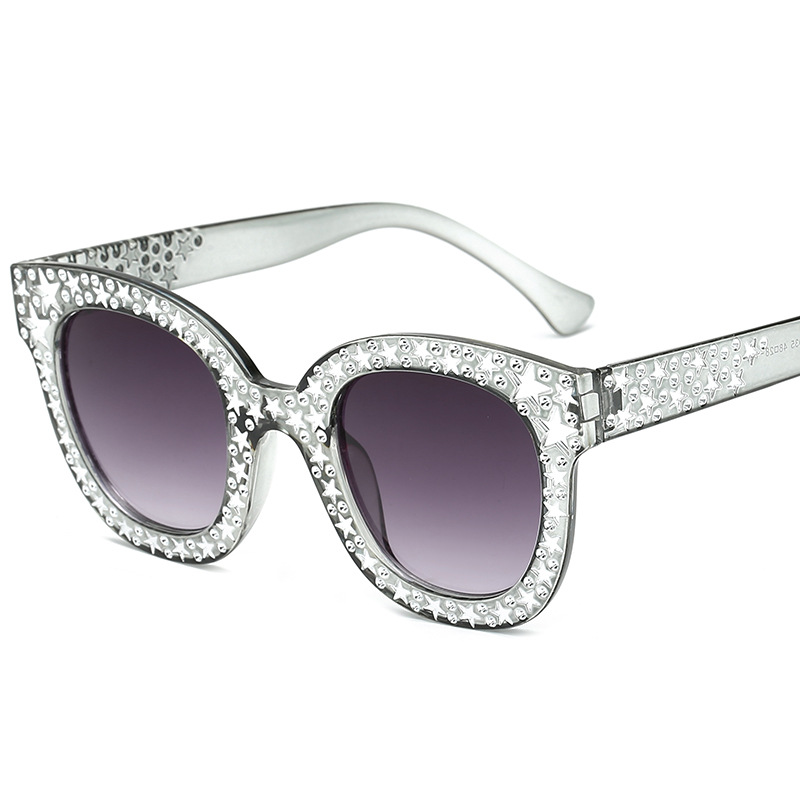 European Sunglasses and American New Ins Feng Shui Diamond Foreign Trade Fashion Net Red Female Female
European Sunglasses and American New Ins Feng Shui Diamond Foreign Trade Fashion Net Red Female Female