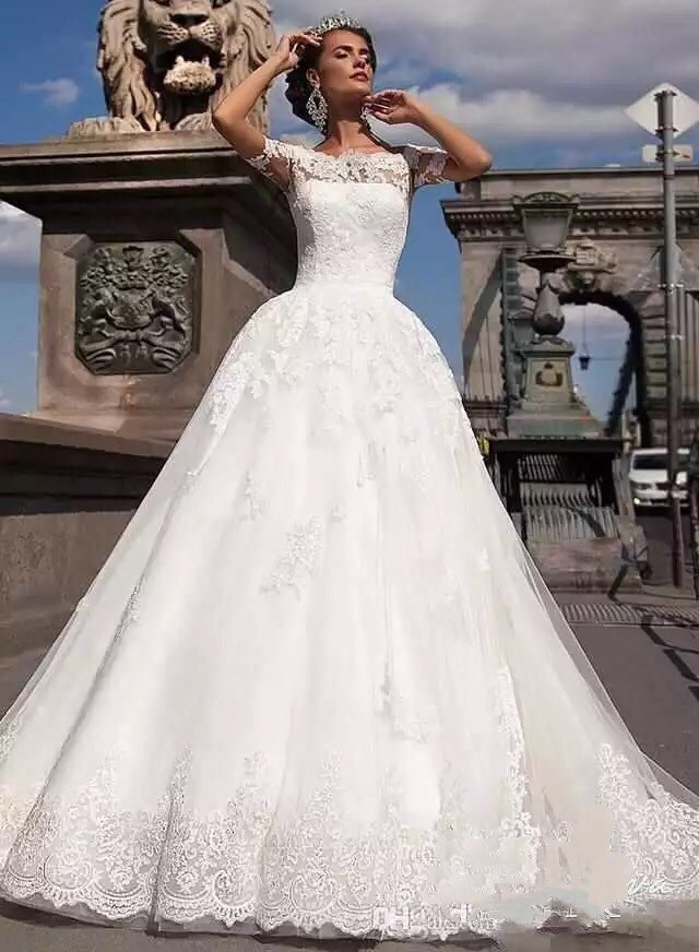 Vintage Ball Wedding Dresses Lace Appliqued Plus Size Dubai Bridal Gown With Cathedral Train 403 6660311