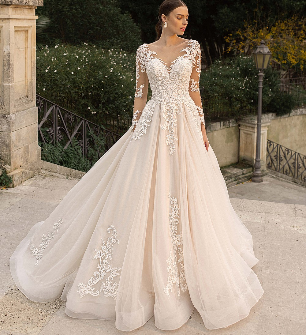 2022 Ball Gown Wedding Dresses Beaded Lace 3D Appliques Crystal african Plus Size Bridal Gowns