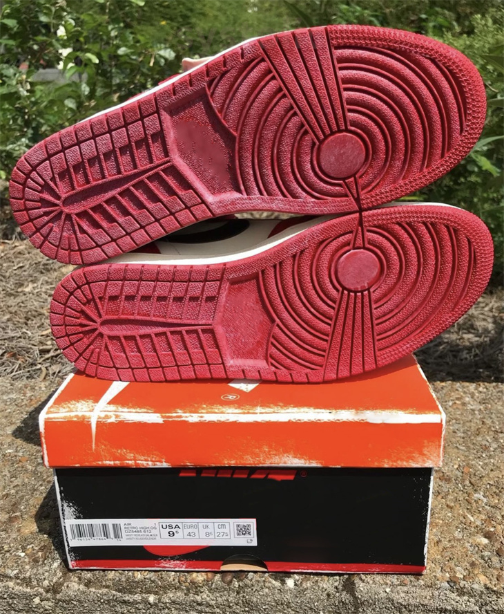 Basketball Shoes Athletic Hiking Footwear 1 High Og Lost & Found Chicago Reimagined Cracked Leather Varsity Red Black Sail Muslin Mens Sneakers Sports