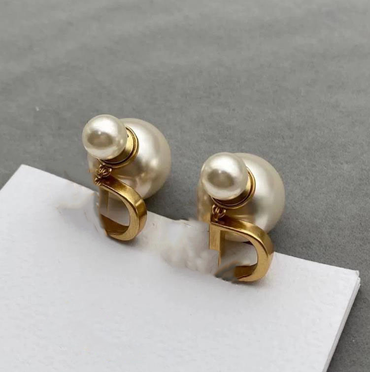 Charm Pearl jewlery earrings designer luxury orecchini aretes cjeweler for mens womens -1
Charm Pearl jewlery earrings designer luxury orecchini aretes cjeweler for mens womens -1