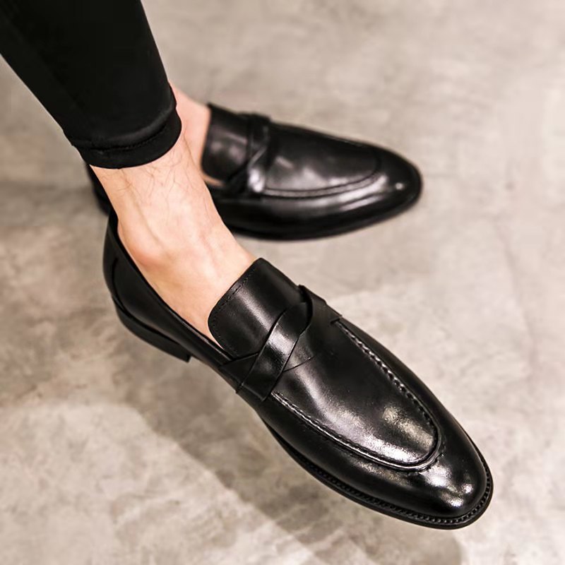 British Pointed Toe Loafer Men Shoes Solid Color PU Classic Personality Mask Professional Dress Shoes, Clear
British Pointed Toe Loafer Men Shoes Solid Color PU Classic Personality Mask Professional Dress Shoes, Clear