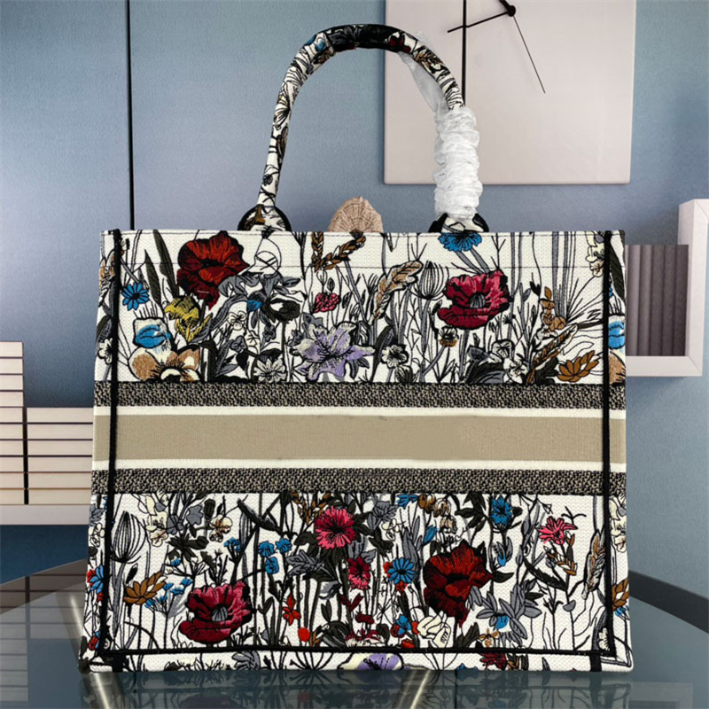 book tote bags handbag designer luxury women jungle pop booktotes handbag shopping oblique jacquard navy blue toile de jouy stripes embroidery, Dust bag
book tote bags handbag designer luxury women jungle pop booktotes handbag shopping oblique jacquard navy blue toile de jouy stripes embroidery, Dust bag