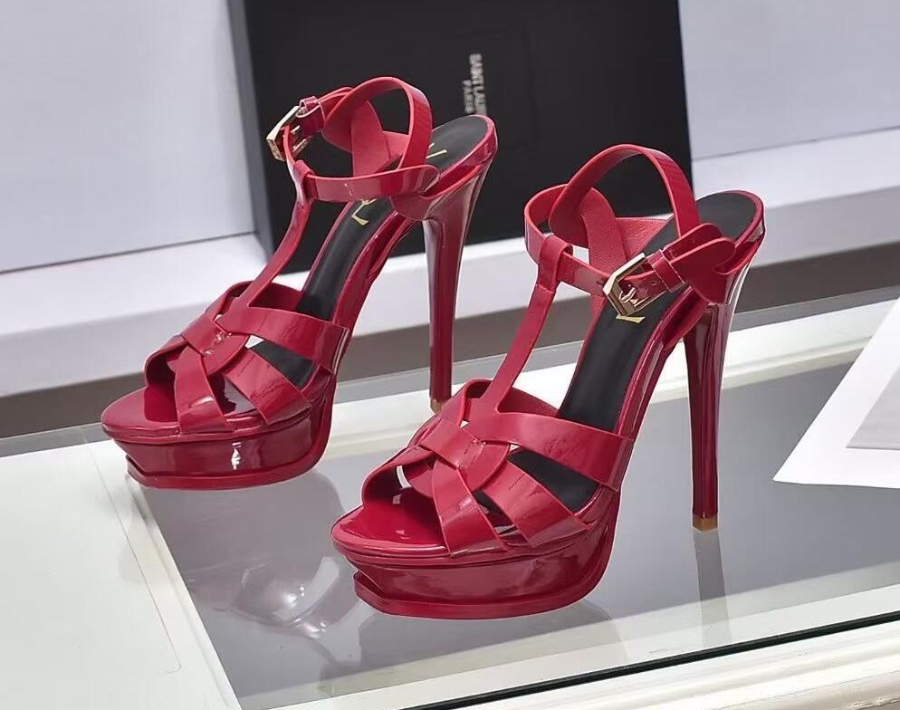 2022 Women designer Sandals Tribute Patent Soft Leather Platform high heel stiletto sandals T-strap Lady Shoes Pumps 10cm and 14cm with box 35-42, 20
2022 Women designer Sandals Tribute Patent Soft Leather Platform high heel stiletto sandals T-strap Lady Shoes Pumps 10cm and 14cm with box 35-42, 20
