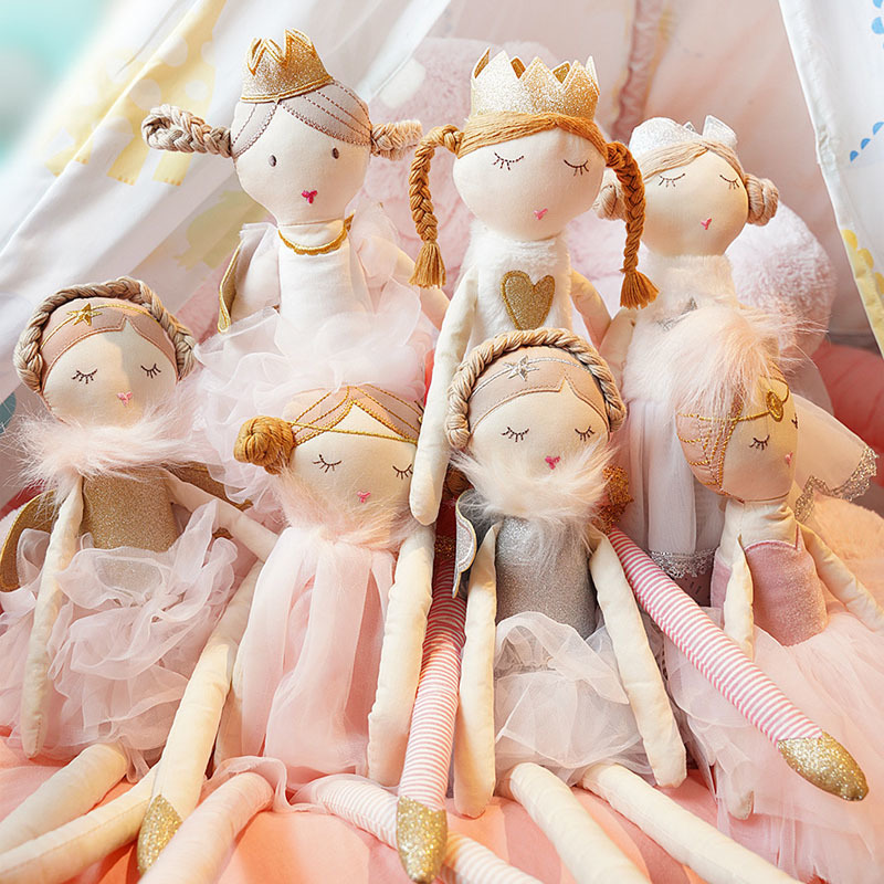 Decorative Objects Figurines Nordic 50cm Fairy Soothing Girl Doll Plush Toys for Baby Girls Sleeping Kids Gift Room Decoration Nursery Decor 220827
Decorative Objects Figurines Nordic 50cm Fairy Soothing Girl Doll Plush Toys for Baby Girls Sleeping Kids Gift Room Decoration Nursery Decor 220827