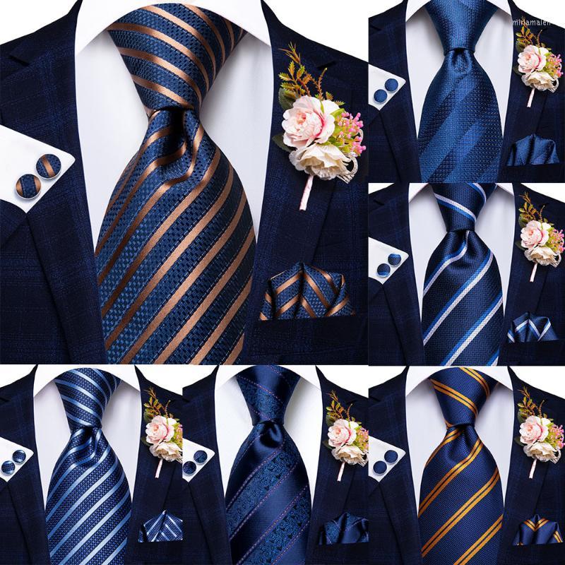 Bow Ties Hi-Tie Mens Silk Wedding Navy Blue Gold Striped Tie For Men Hanky Cufflinks Brooch Set Fashion Bussiness Party Drop
Bow Ties Hi-Tie Mens Silk Wedding Navy Blue Gold Striped Tie For Men Hanky Cufflinks Brooch Set Fashion Bussiness Party Drop