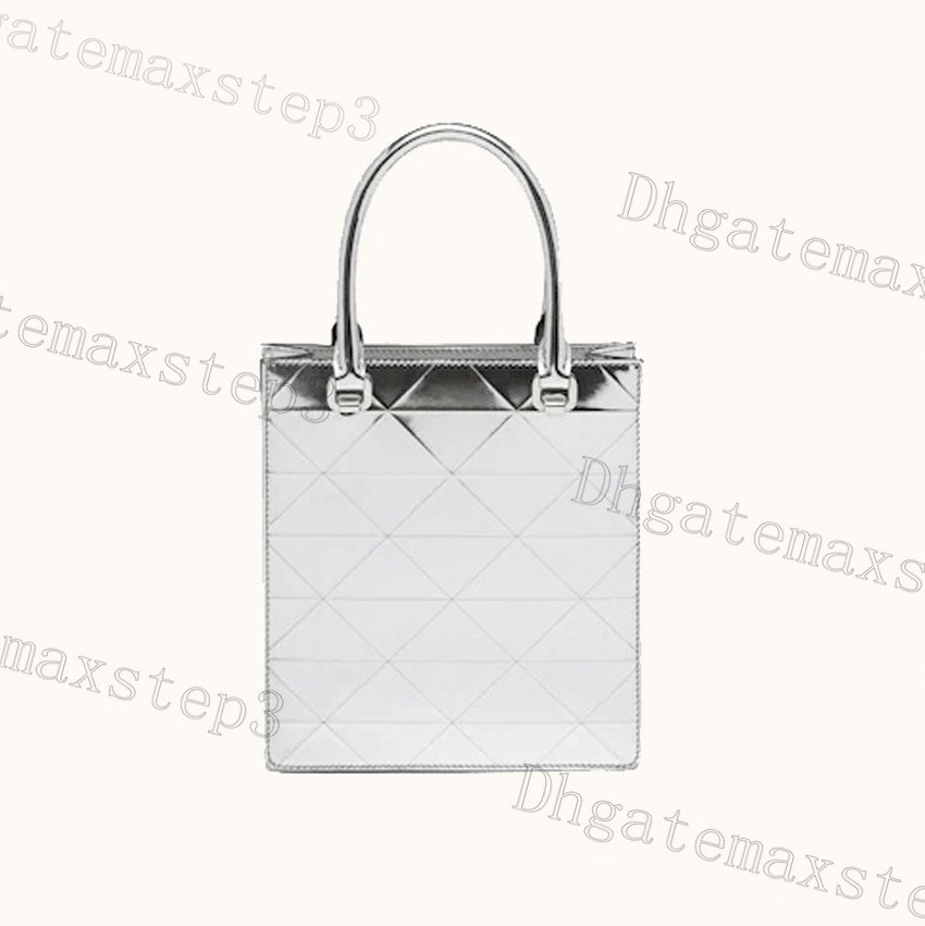 Small Metallic Leather Tote Bag Silver Square Chains Bags Shoulderbag Triangle Logo Designer Iconic Shaped Crossbody Flap Adjusatble Shoulder Strap Lady
Small Metallic Leather Tote Bag Silver Square Chains Bags Shoulderbag Triangle Logo Designer Iconic Shaped Crossbody Flap Adjusatble Shoulder Strap Lady