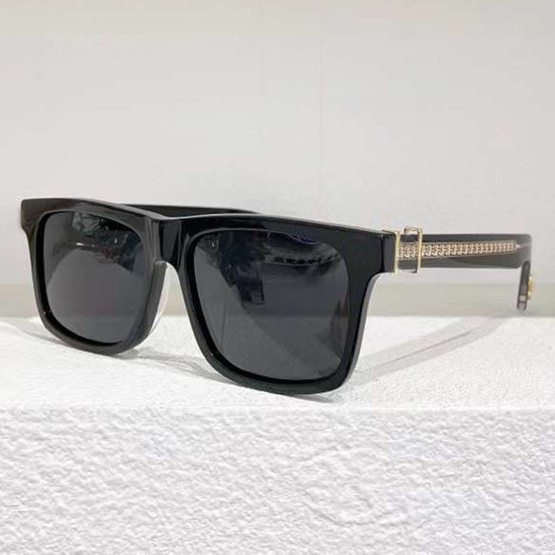 New Chrome Big Frame Men's Sunglasses Fashion Trend Square Gradients Heart Sun Glasses Female Luxury Brand Traveling Style Eyewear
New Chrome Big Frame Men's Sunglasses Fashion Trend Square Gradients Heart Sun Glasses Female Luxury Brand Traveling Style Eyewear