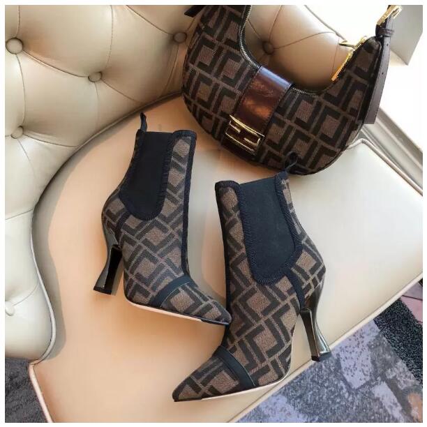 Brown COLIBRI high-heeled Ankle Chelsea boots lacquered heel pointed toes mesh pull-on leather outsole Booties for women luxury designer shoes factory footwear
Brown COLIBRI high-heeled Ankle Chelsea boots lacquered heel pointed toes mesh pull-on leather outsole Booties for women luxury designer shoes factory footwear
