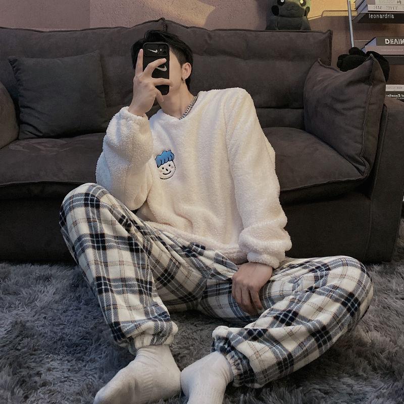 Men's Sleepwear Long-sleeved Loose Solid-color Hooded Printed Pullover Round Neck Homewear Plus Velvet Thick Pajamas, White
Men's Sleepwear Long-sleeved Loose Solid-color Hooded Printed Pullover Round Neck Homewear Plus Velvet Thick Pajamas, White