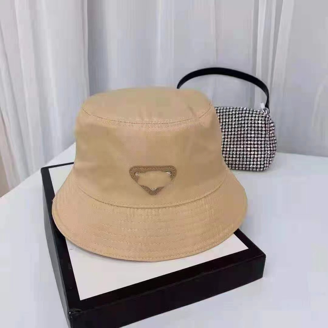 Womens Designer Hat Luxury Fashion Bucket Hat Cap Woman Baseball Caps Beanie Casquettes fisherman buckets hats patchwork High Quality summer Sun Visor Solid Color, Black
Womens Designer Hat Luxury Fashion Bucket Hat Cap Woman Baseball Caps Beanie Casquettes fisherman buckets hats patchwork High Quality summer Sun Visor Solid Color, Black