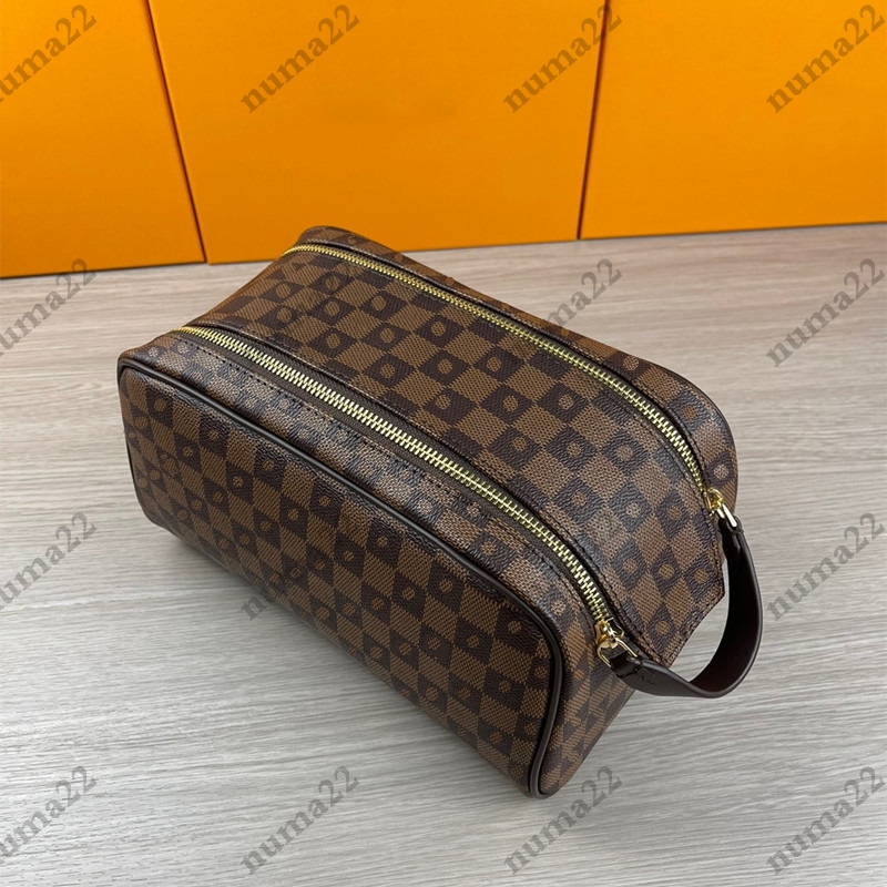 Top Quality Vintage Cowhide travel bag Women Shoulder Crossbody Bag High capacity wash cosmetic bags Double zipper TOTE Luxury wallet M47528, Bubble paper package
Top Quality Vintage Cowhide travel bag Women Shoulder Crossbody Bag High capacity wash cosmetic bags Double zipper TOTE Luxury wallet M47528, Bubble paper package