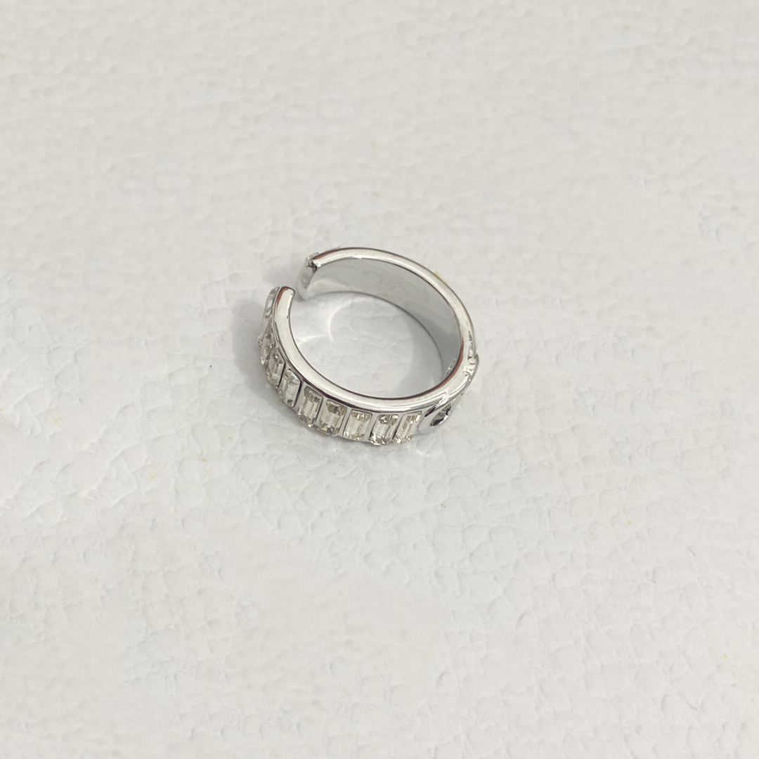 stones New Fashion Women Rings for Ladies High Quality Ladies Party Wedding Fashion Jewelry
stones New Fashion Women Rings for Ladies High Quality Ladies Party Wedding Fashion Jewelry