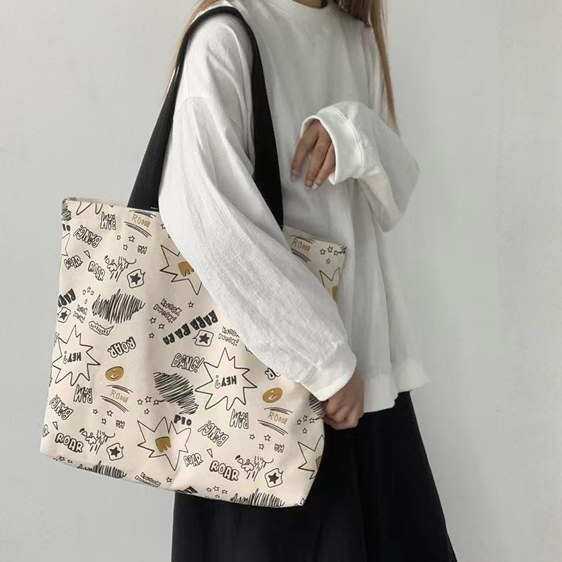 Shoulder Bags Crossbody designer sling bag Ladies Printed Canvas Tote Bag With Zipper womens luxurys designers messenger handbag high quality pattern 
Shoulder Bags Crossbody designer sling bag Ladies Printed Canvas Tote Bag With Zipper womens luxurys designers messenger handbag high quality pattern