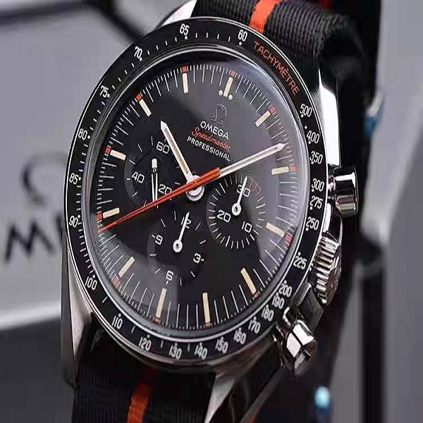 2022 Wristwatches Classic Mens Watch 50th Anniversary Automatic Mechanical Movement jam bond Digner watch space montre de luxe Stainls luxury
2022 Wristwatches Classic Mens Watch 50th Anniversary Automatic Mechanical Movement jam bond Digner watch space montre de luxe Stainls luxury