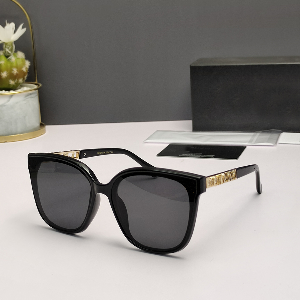Gold Black/Grey Square Sunglasses for Women Glasses Shades Occhiali da sole UV400 Eyewear with Box
Gold Black/Grey Square Sunglasses for Women Glasses Shades Occhiali da sole UV400 Eyewear with Box