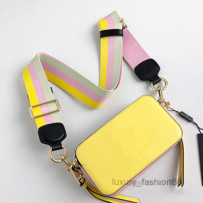 Designer Snapshot Multicolor Camera Women Fashion Bags Tie Dye Luxury Leather Crobody Glitter Strap Shoulder Purse Grey Bag 2022 top quality, 40
Designer Snapshot Multicolor Camera Women Fashion Bags Tie Dye Luxury Leather Crobody Glitter Strap Shoulder Purse Grey Bag 2022 top quality, 40