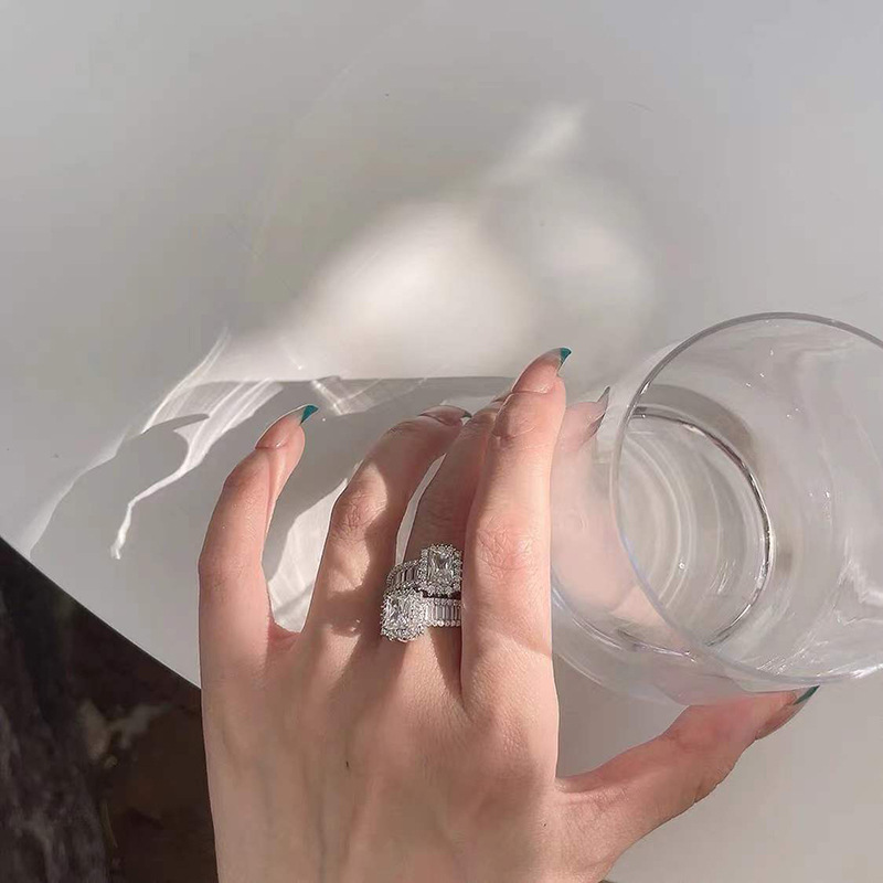 Designer Chouco Brand Weddi Ris Luxury Jewelry 925 Sterli Silver Princess Cut White Topaz CZ Diamond Gemstones Party Eternity Women Eagement Open Adju