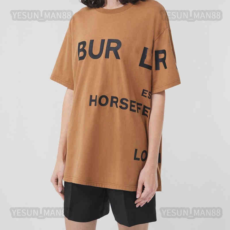 Designer Burberys Classic Luxury T Shirt Burbs Misplaced Letter Digital Printing Fashion Summer Bbr Mens And Womens Couple Round Collar Tee
Designer Burberys Classic Luxury T Shirt Burbs Misplaced Letter Digital Printing Fashion Summer Bbr Mens And Womens Couple Round Collar Tee