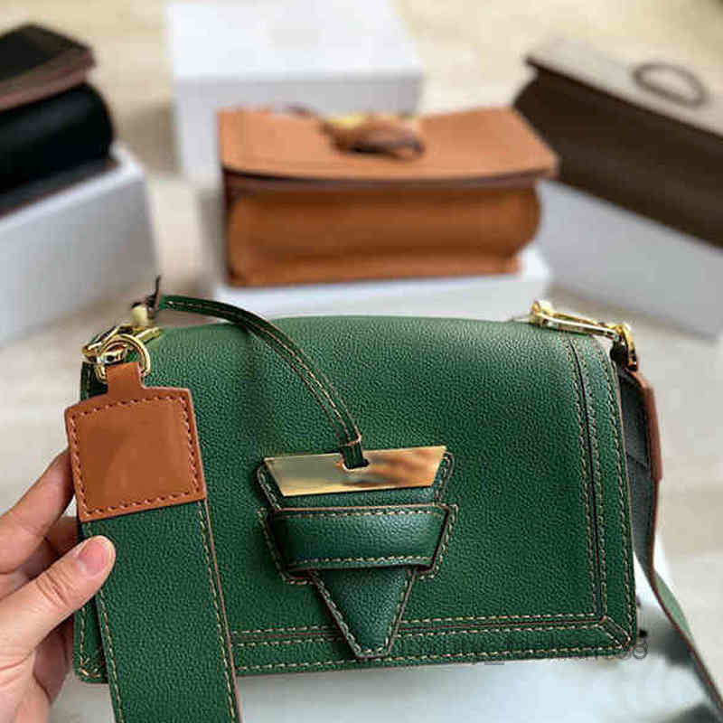 r Triangle Lock Shoulder Bags Women Handbag Leather Designer Brand Crobody Female Purses Card Holder on the Outside 2022 top quality, Customize
r Triangle Lock Shoulder Bags Women Handbag Leather Designer Brand Crobody Female Purses Card Holder on the Outside 2022 top quality, Customize