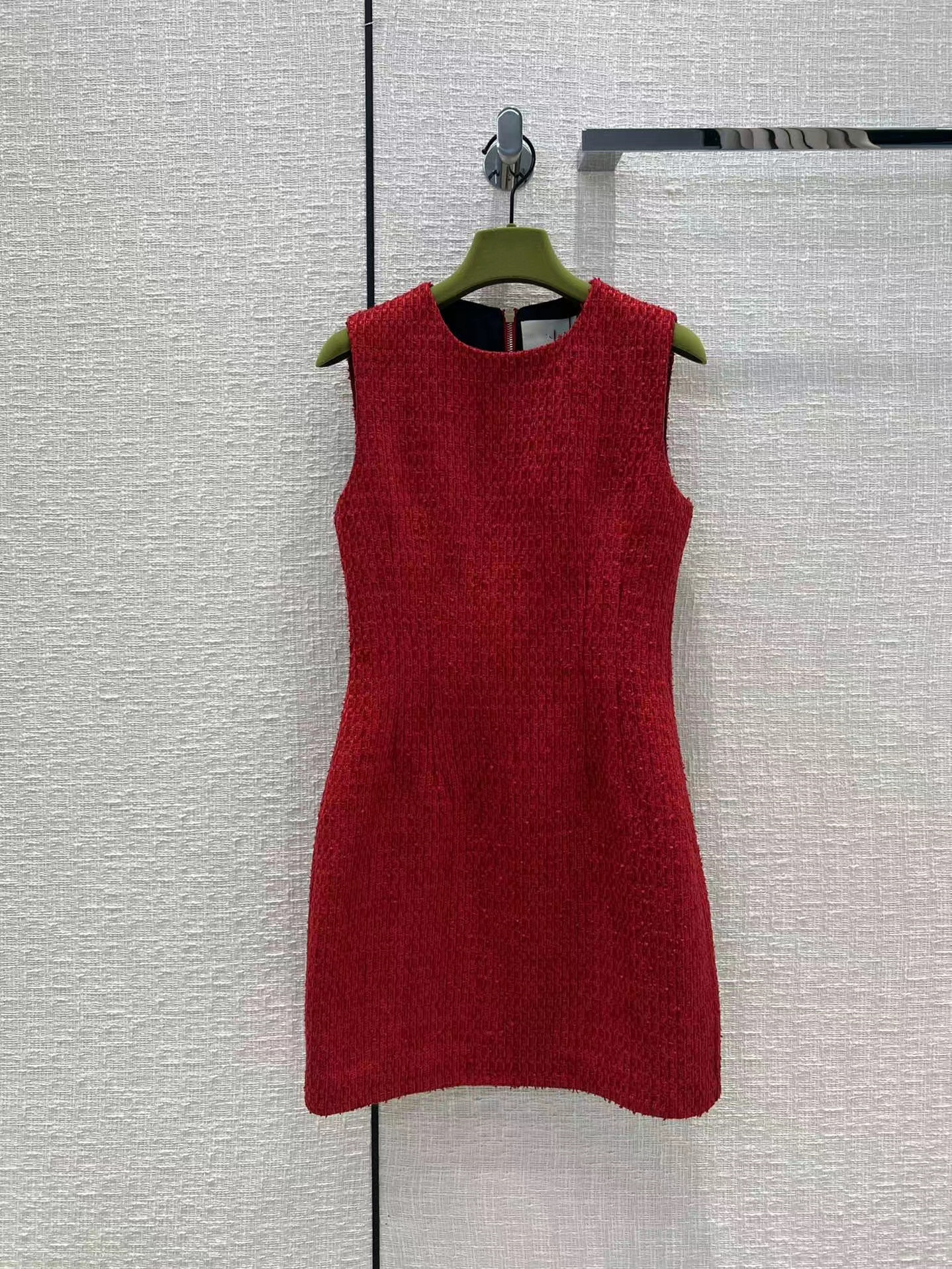 Milan Runway dresses 2022 New Autumn Winter Red O Neck Sleeveless Women' Designer Sundress Brand Same Style Dress 0828-15
Milan Runway dresses 2022 New Autumn Winter Red O Neck Sleeveless Women' Designer Sundress Brand Same Style Dress 0828-15