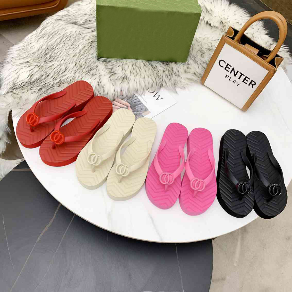 Designer Wommen Slipper Simple Youth Flip Flops Moccasin Slides Summer Beach Slipper Herringbone Sandal
