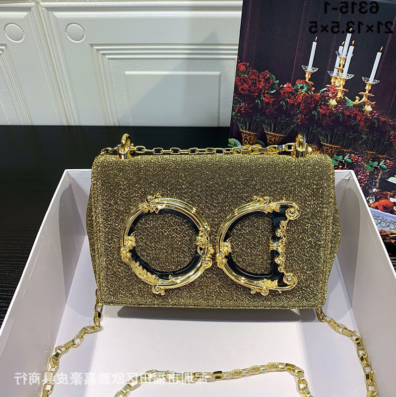 Designer Bags New Women's Bright Piece Oblique Cross Chain Small Square Baroque Style Fashion Versatile, Black velvet
Designer Bags New Women's Bright Piece Oblique Cross Chain Small Square Baroque Style Fashion Versatile, Black velvet