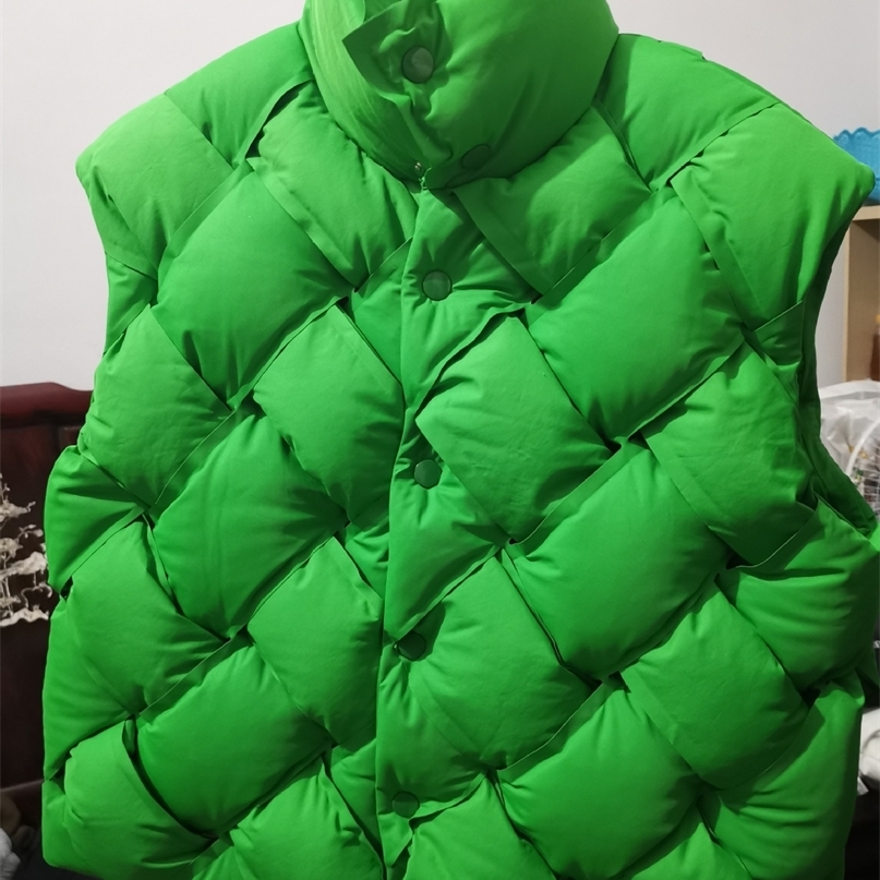 Women's Vests Winter Fashion Woven Pattern Warm Down Vest Jacket Female Green LooseFitting Rabbit Fur Cotton Sleeveless Vests Ladies 220827