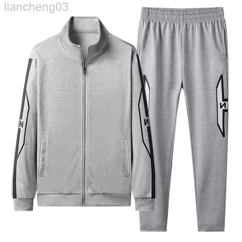 Men's Tracksuits Sport Suit Men Slim Sportswear Autumn Gym Sweate Sportsuits 2022 New Striped Warm dent 2 Piece Set Jogger Running Tracksuit L220829, Black
Men's Tracksuits Sport Suit Men Slim Sportswear Autumn Gym Sweate Sportsuits 2022 New Striped Warm dent 2 Piece Set Jogger Running Tracksuit L220829, Black