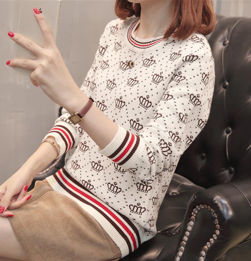 Women Sweater O-Neck Crown Printed Knit Sweater Clothes Female Casual Korean Warm Jumpers Pullover, Green
Women Sweater O-Neck Crown Printed Knit Sweater Clothes Female Casual Korean Warm Jumpers Pullover, Green