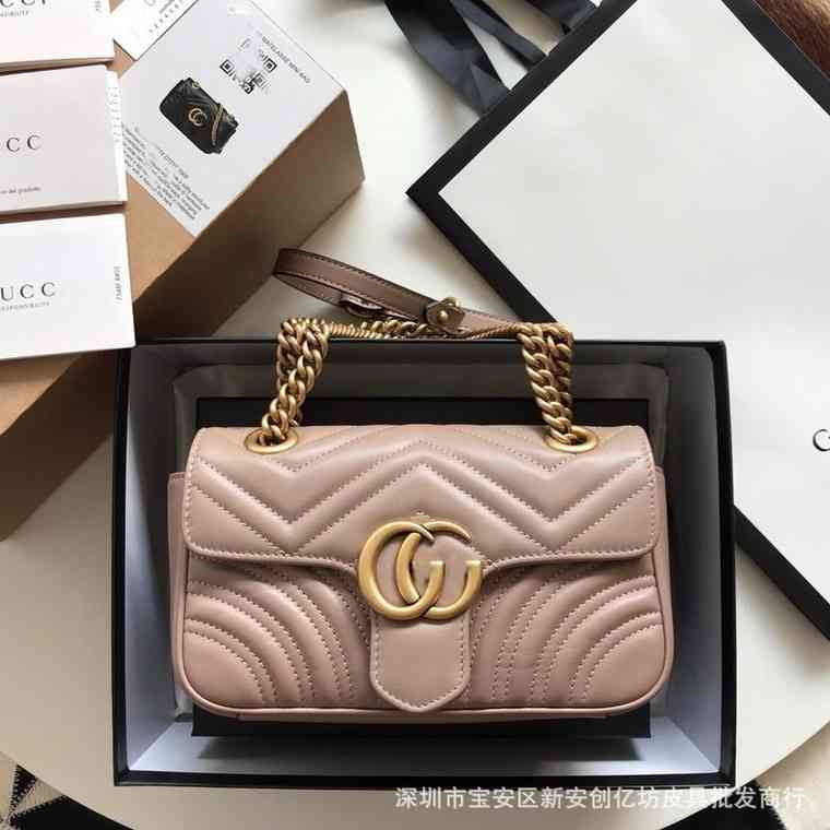 GGitys Louiseitys Handbags Viutonitys Crossbody LVs VUTTONS Women Marmont Chain Bag Crossbody Bags Designers heart V Pattern Shoulder Bags M
GGitys Louiseitys Handbags Viutonitys Crossbody LVs VUTTONS Women Marmont Chain Bag Crossbody Bags Designers heart V Pattern Shoulder Bags M